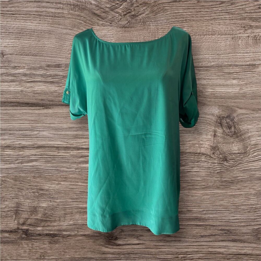 White House Black Market Stretch Silk Green Short Sleeve Blouse Sz Medium Work